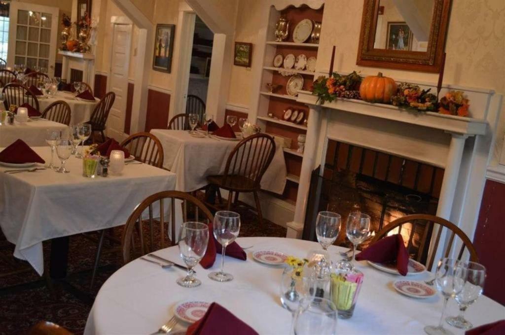 Red Rocker Inn Black Mountain Bagian luar foto